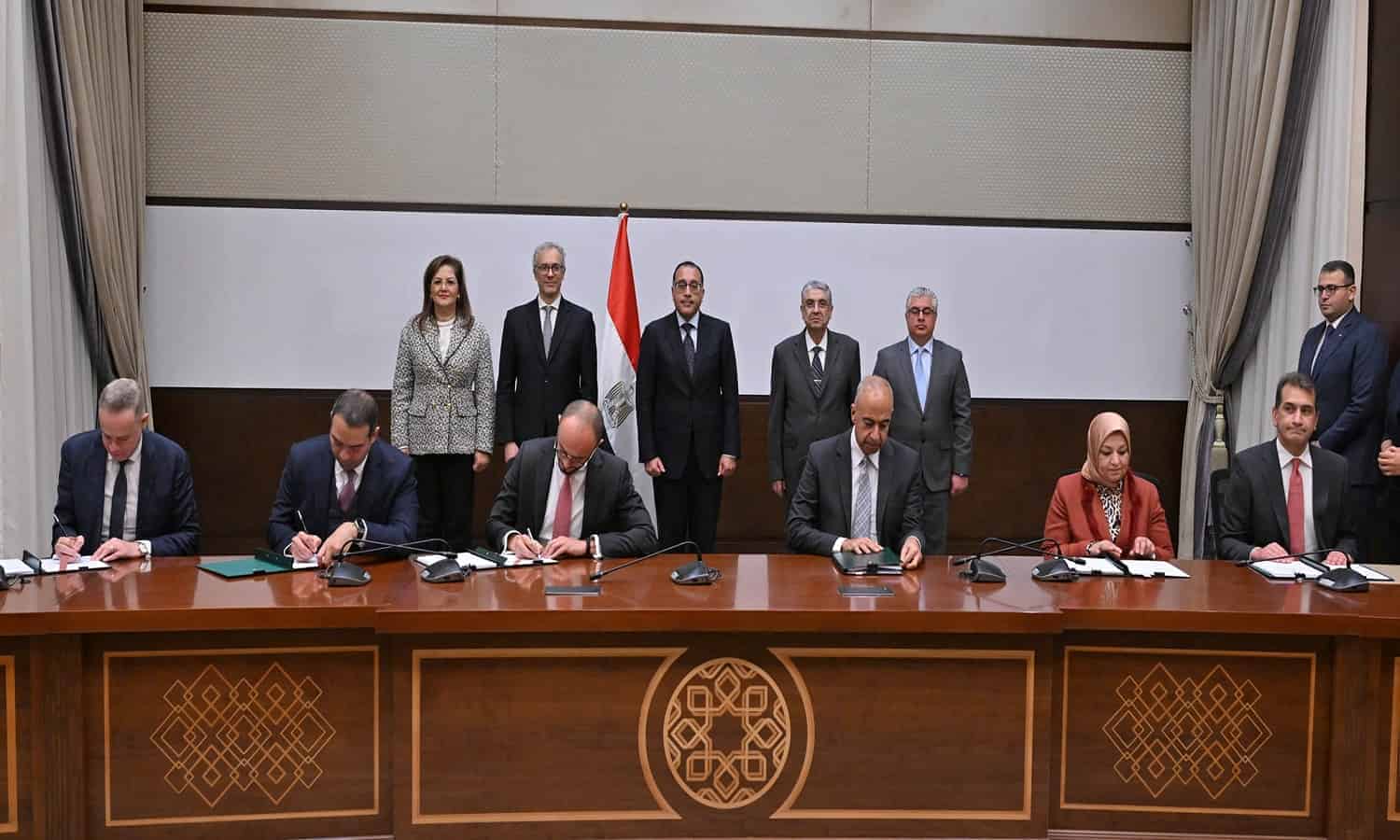 أكوا باور السعودية تستثمر 4 مليار دولار بتطوير الهيدروجين الأخضر في مصر